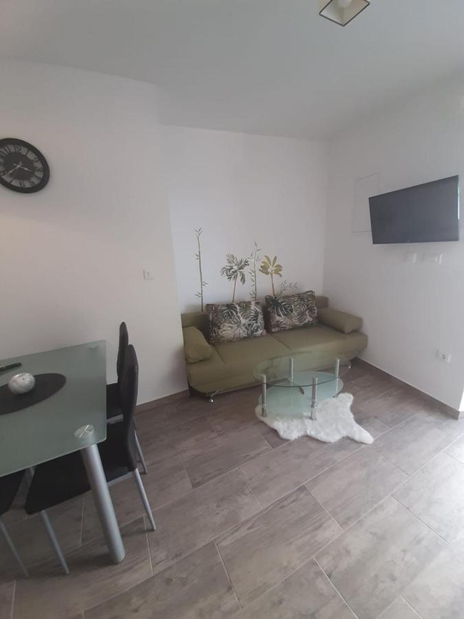 Apartments Mate Bol Luaran gambar