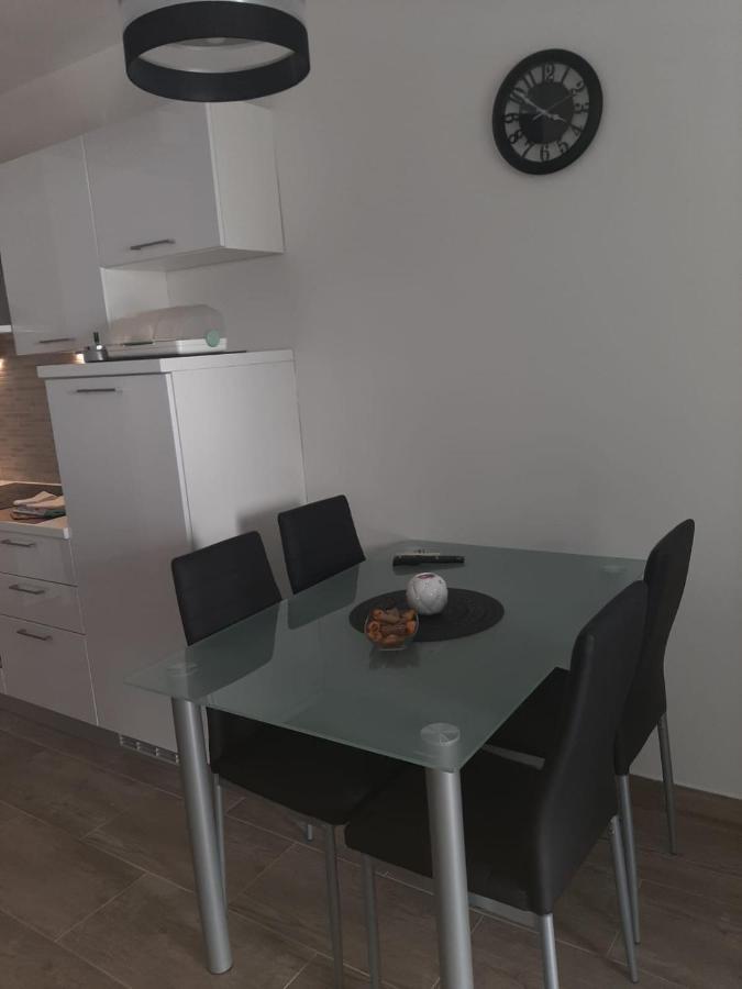 Apartments Mate Bol Luaran gambar
