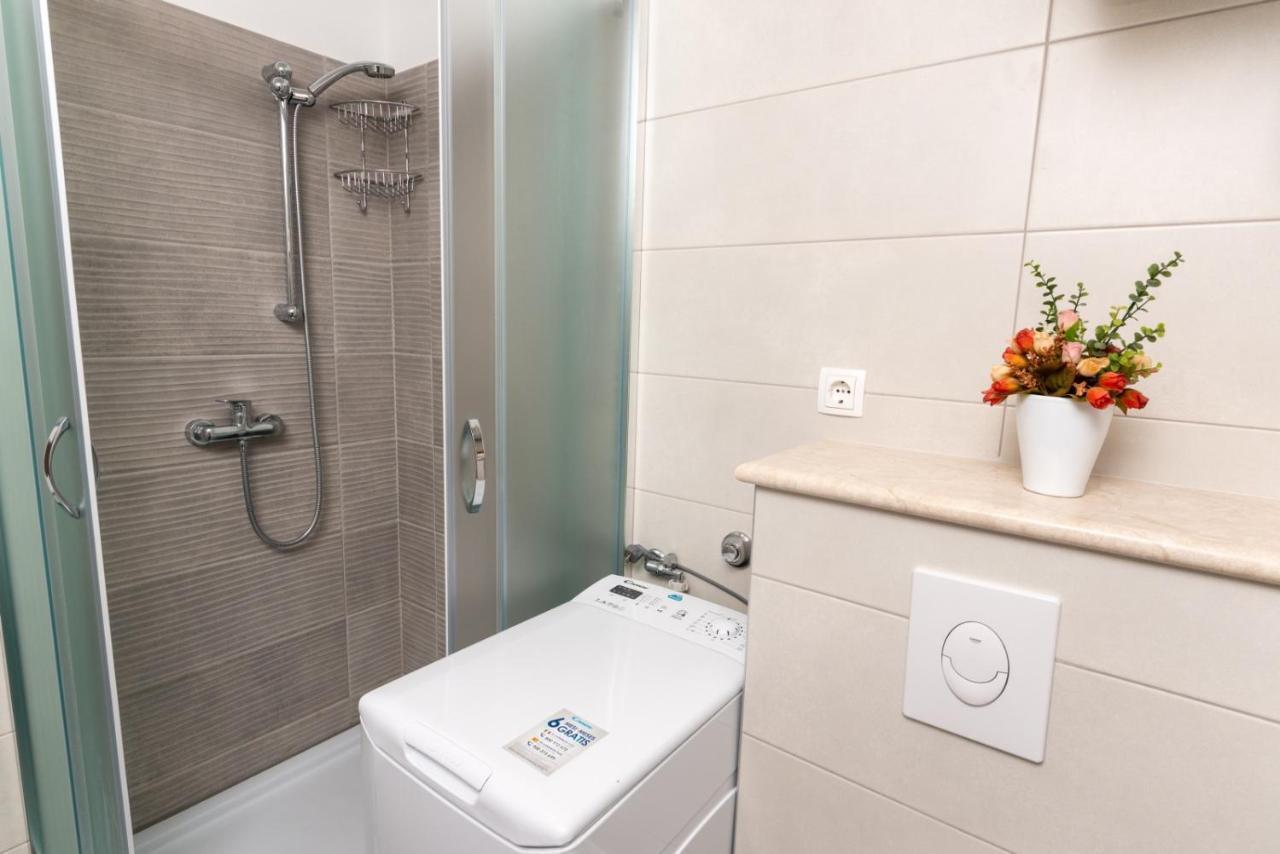 Apartments Mate Bol Luaran gambar